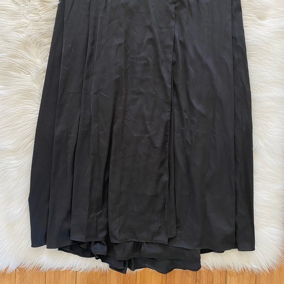 Mac Duggal Black Satin Long Sleeve Silver Rhinestone Trim Open Back Gown 26524 - Picture 4 of 14